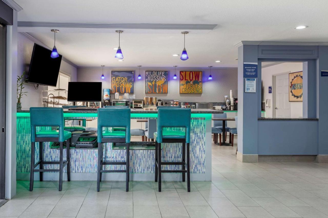 Best Western Plus Orange County Vidor Екстер'єр фото